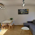 Hexagon Honey House+ Prywatna Plaza+jezioro+ Stawy+ Gospodarstwo+ Pasieka Srokowo