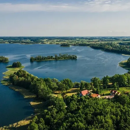 Holiday home Hexagon Honey House+ Prywatna Plaza+jezioro+ Stawy+ Gospodarstwo+ Pasieka Srokowo