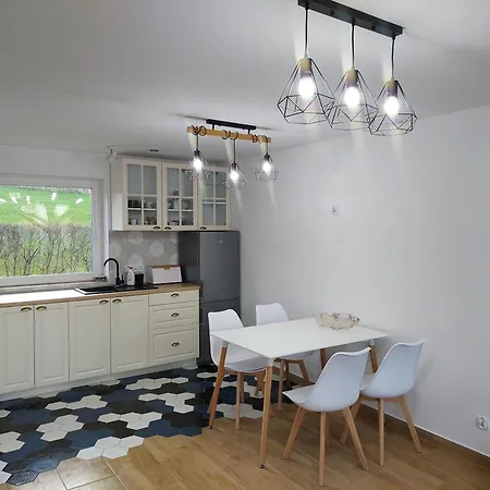 Holiday home Hexagon Honey House+ Prywatna Plaza+jezioro+ Stawy+ Gospodarstwo+ Pasieka Srokowo
